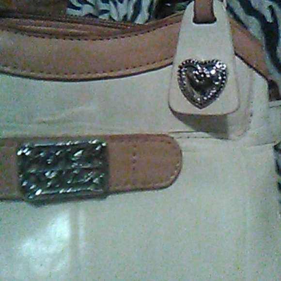 Purse - Picture 4 of 4